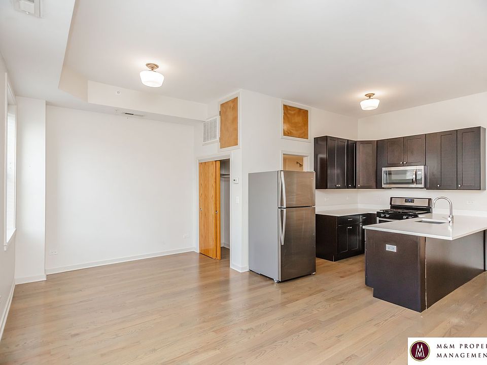 1st image of 137-145 S Oak Park Ave #141-1