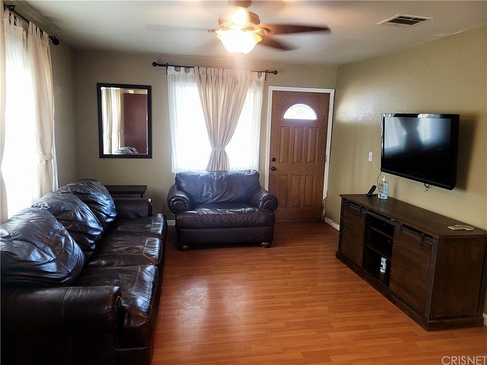 1st image of 15753 Kadota St