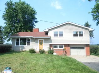 23517 Airport Rd, Sycamore, IL 60178