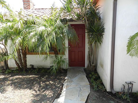 3rd image of 2042 Louella Ave