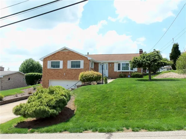 640 Longvue Dr, Houston, PA 15342