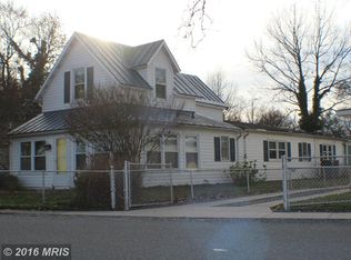 525 Irving Ave, Colonial Beach, VA 22443