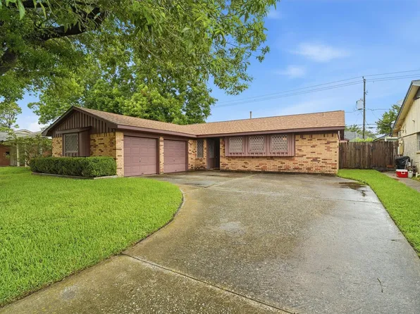 405 Arbor Dr, Deer Park, TX 77536