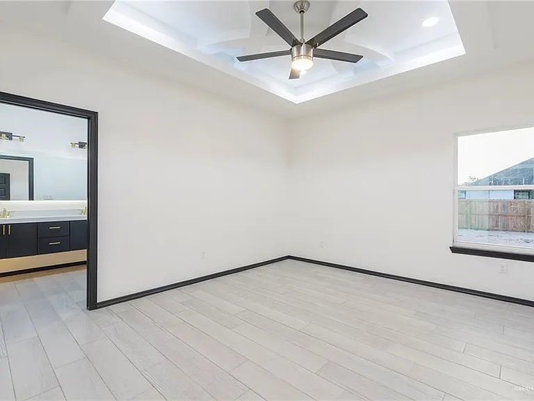 608 Juan Seguin St — Photo 12