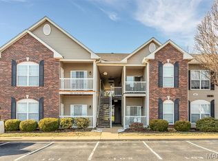 6401 Brookfield Ct #102, Saint Louis, MO 63129