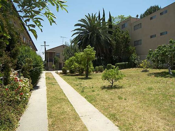 2nd image of 6044 La Prada St