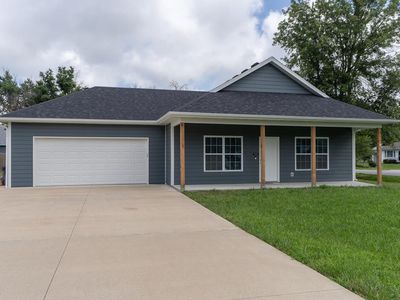 201 Sw Cir, Centralia, MO, 65240