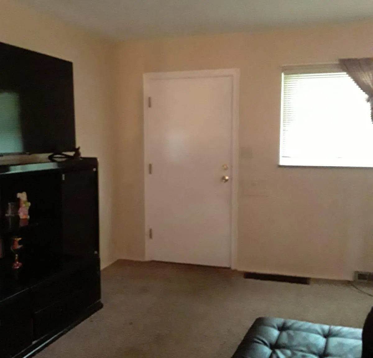 3 bed, 936 sqft, $1,500 — Photo 4