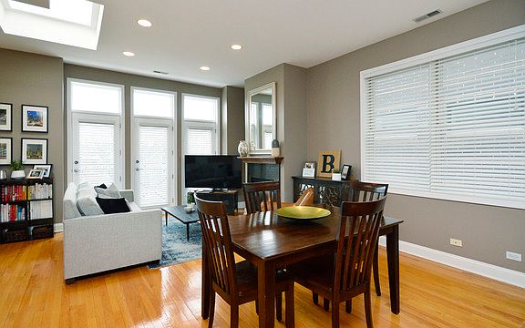 2nd image of 1942 N Francisco Ave #3S