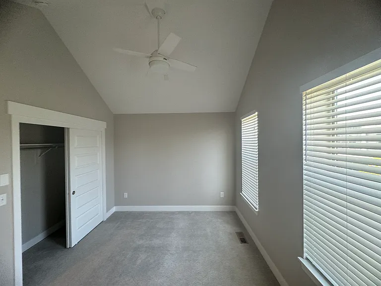 11227 E 25th Ave — Photo 5
