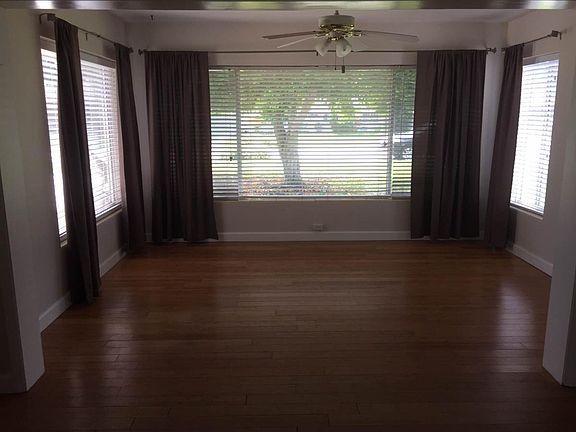 5th image of 110 N Aurora Ave