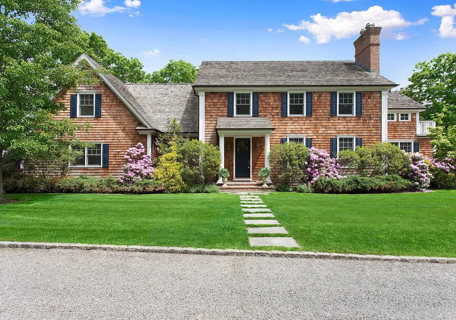 Stylish Summer in East Hampton — Photo 1