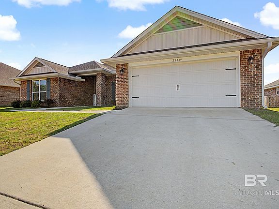 2nd image of 22849 Ridgewood Dr