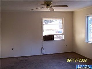 2nd image of 5817 Huron Ave
