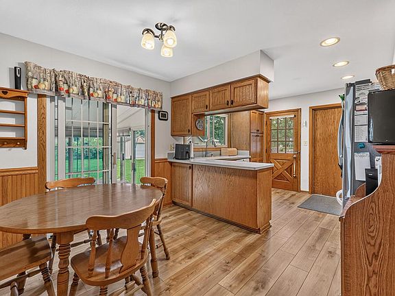 5th image of 4328 Pennington LANE