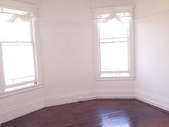 3rd image of 1542 Jackson St #4