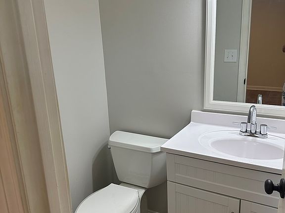 5th image of 615 Seminole Dr
