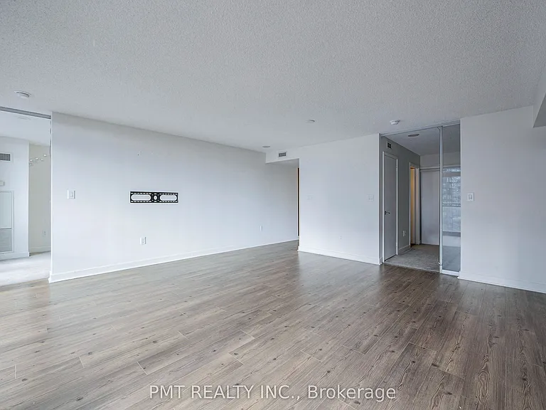 4K Spadina Ave #1721 — Photo 5