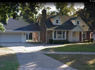 22951 Cherry Hill St, Dearborn, MI 48124