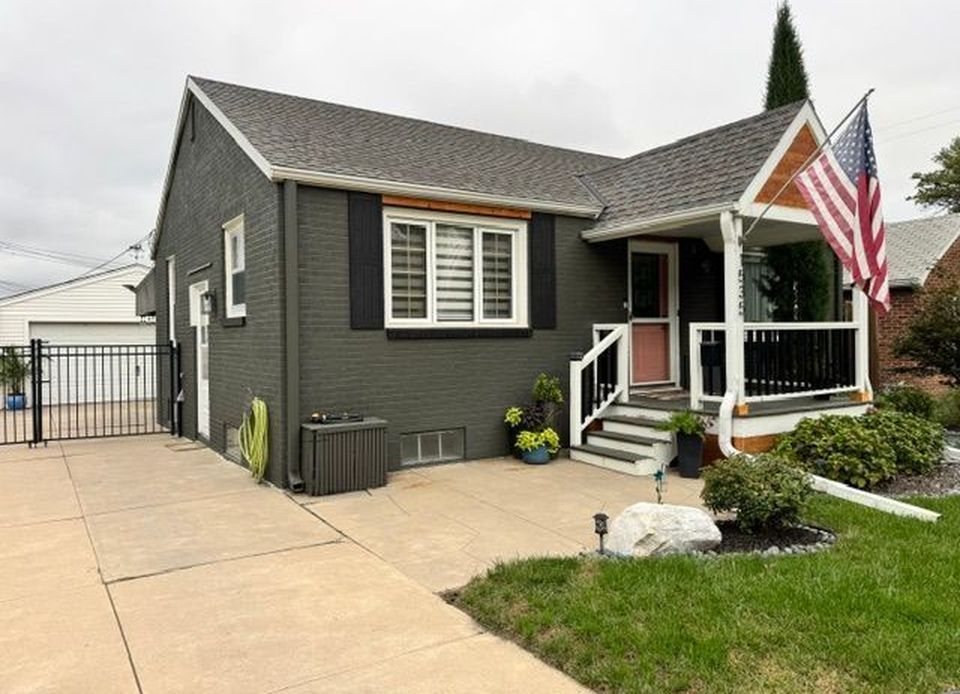 1535 S 6th St - Property Image