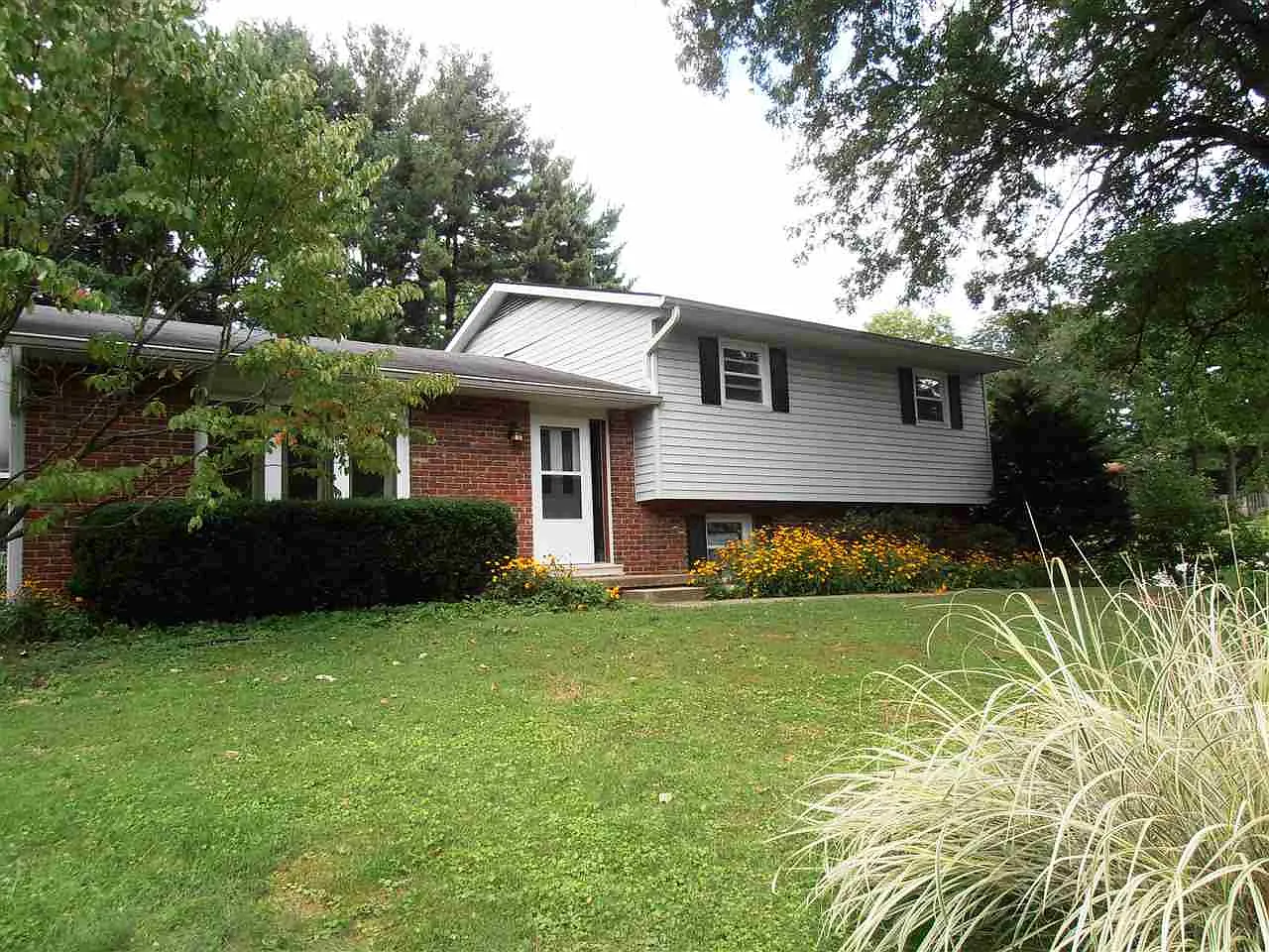 501 N Plymouth Rd photo 1