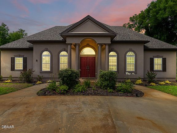 3rd image of 8 Broad Creek Cir