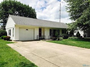1938 Tiffin Rd, Fremont, OH 43420