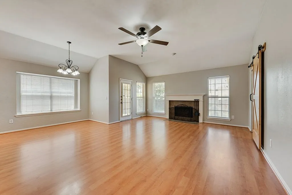 3 bed, 1491 sqft, $2,275 — Photo 4