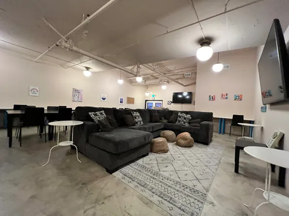 1735 N La Brea Ave APT 404, Los Angeles, CA 90046