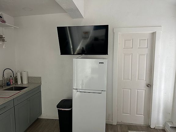 3140B Fridge