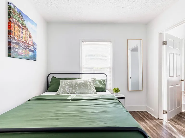 1822 W 57th St #2 — Photo 17