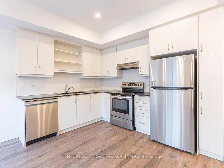 2791 Eglinton Ave E #511 — Photo 8