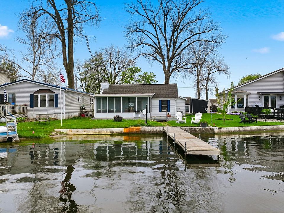 1st image of 3938 W Lakeshore Dr #57