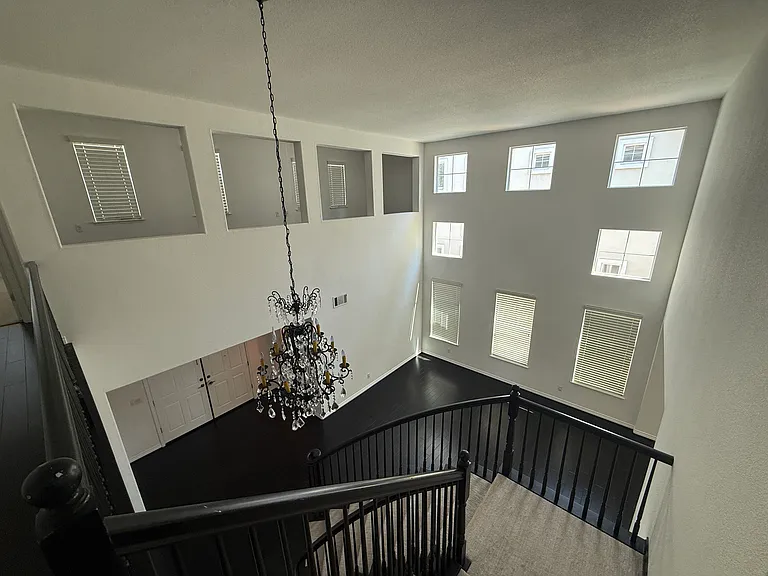 Neptune Ct — Photo 15