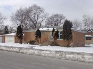 5253 Otto Pl, Oak Lawn, IL 60453