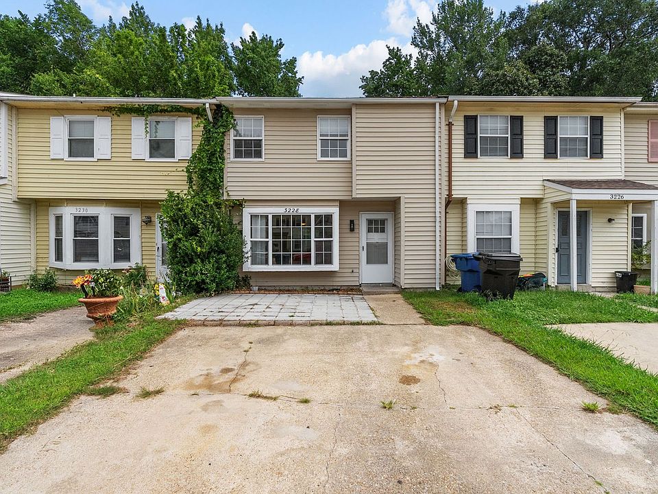 1st image of 3228 Scarborough Way