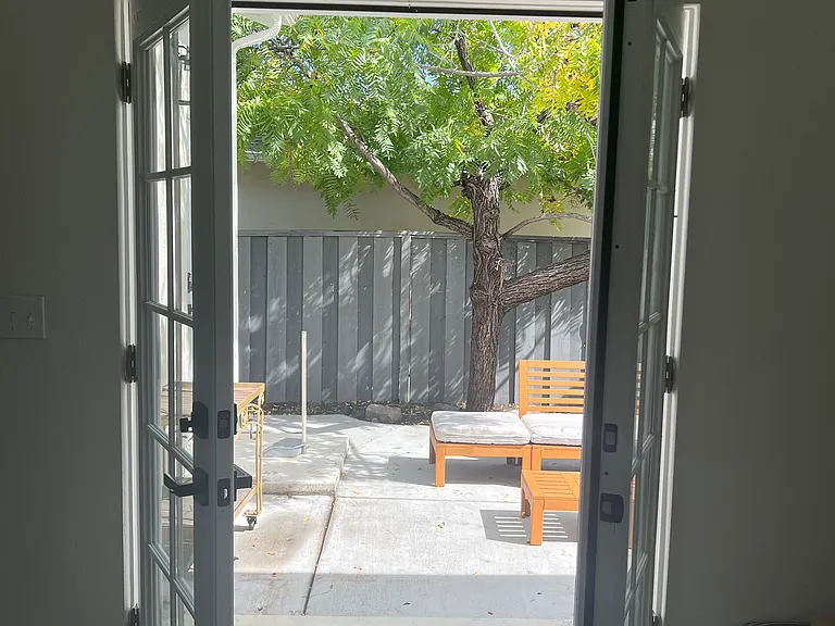 Jefferson Ave — Photo 8