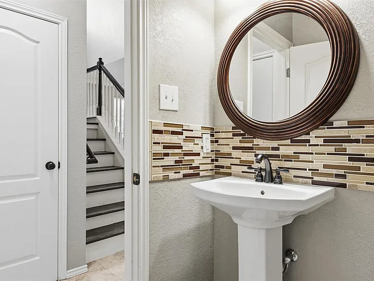 2813 Cortez Dr — Photo 14