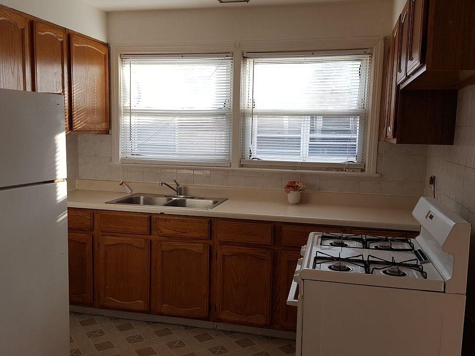 1st image of 9123 N Lacrosse Ave