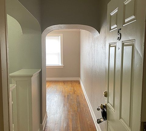 2nd image of 1619 S Van Buren St #5