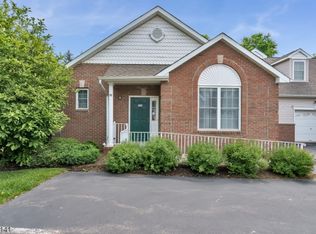 12 Indian Plantation St, Flemington, NJ 08822