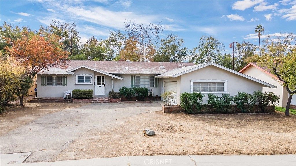 22128 Burton St Canoga Park CA 91304 Zillow