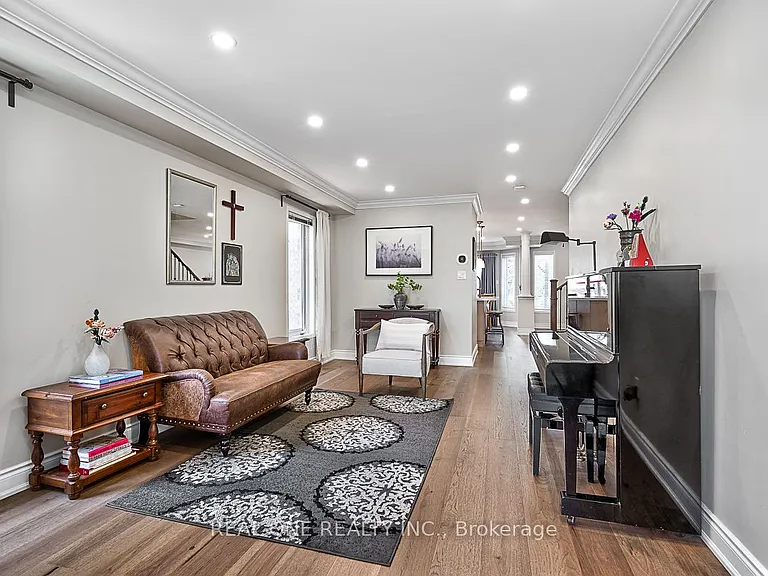5881 Blue Spruce Ave — Photo 3