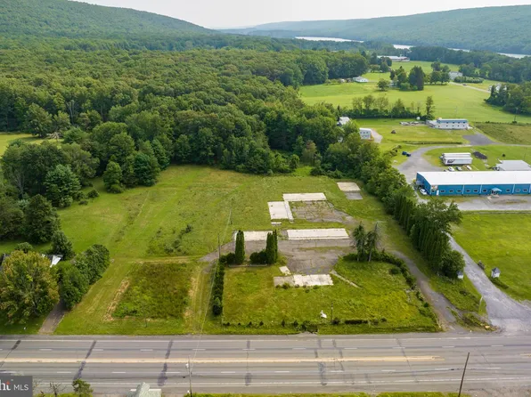 730 Claremont Ave, Tamaqua, PA 18252