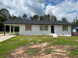 1655 E McIntosh Rd, Griffin, GA 30223