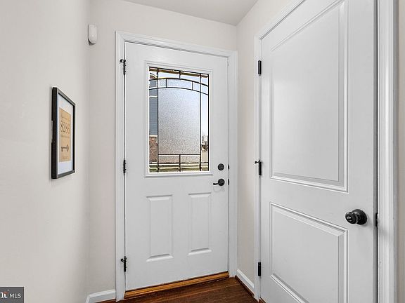 4th image of 8286 Hickory Hollow Dr