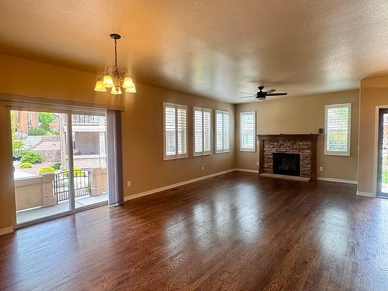 8475 Glen Carriage Grv — Photo 9