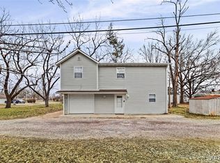 318 E Phillips St, Mascoutah, IL 62258