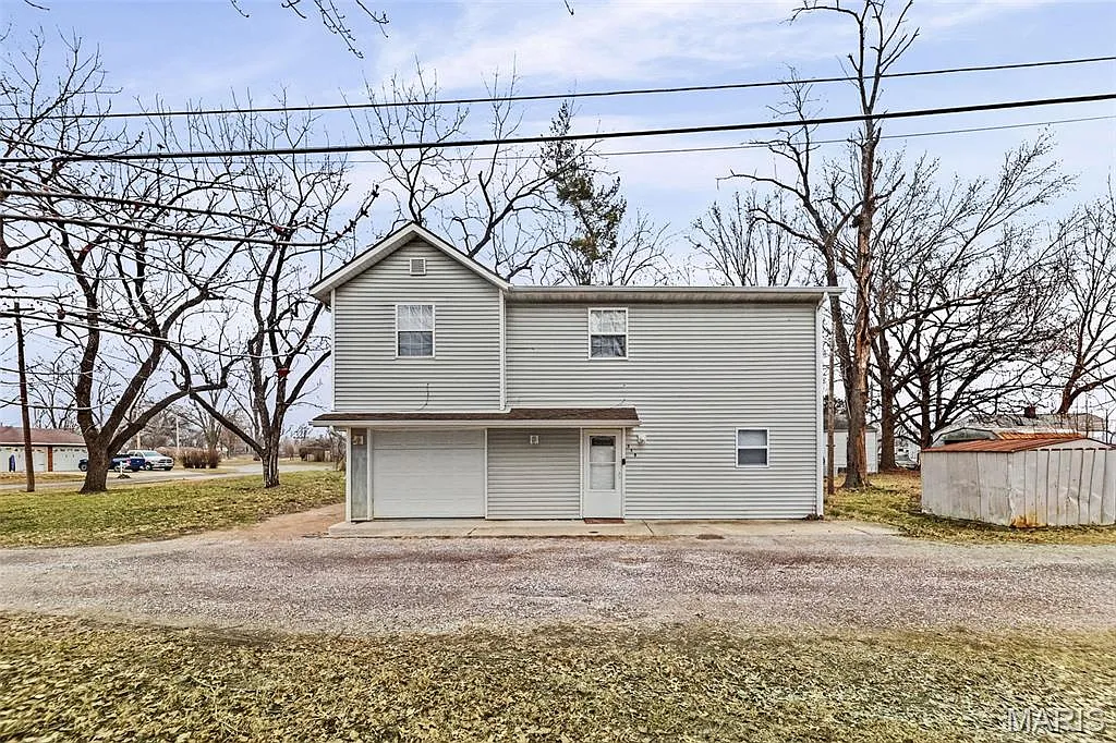 318 E Phillips St photo 1