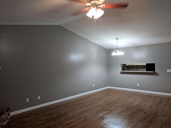 4th image of 5567 Greatpine Ln S